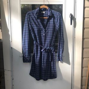 Fatherly dress size small